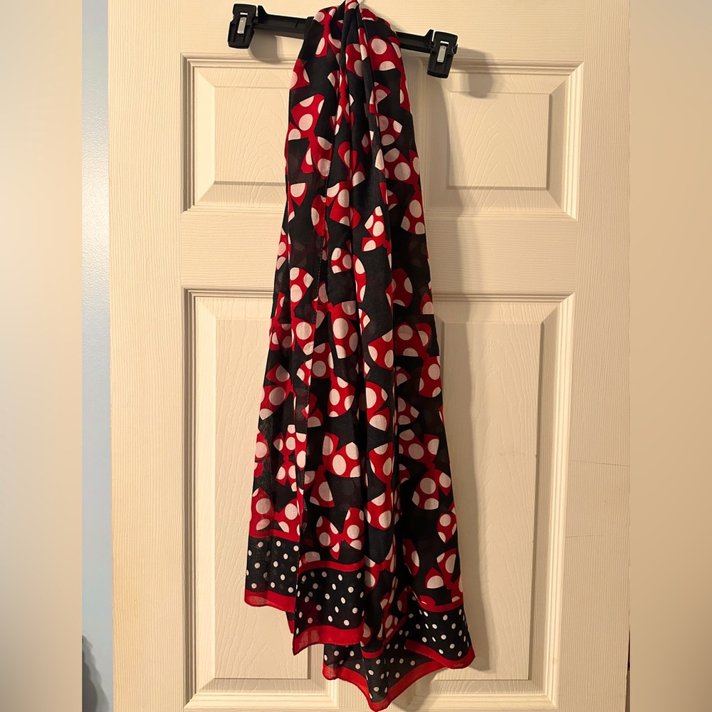 Minnie Mouse bow scarf
